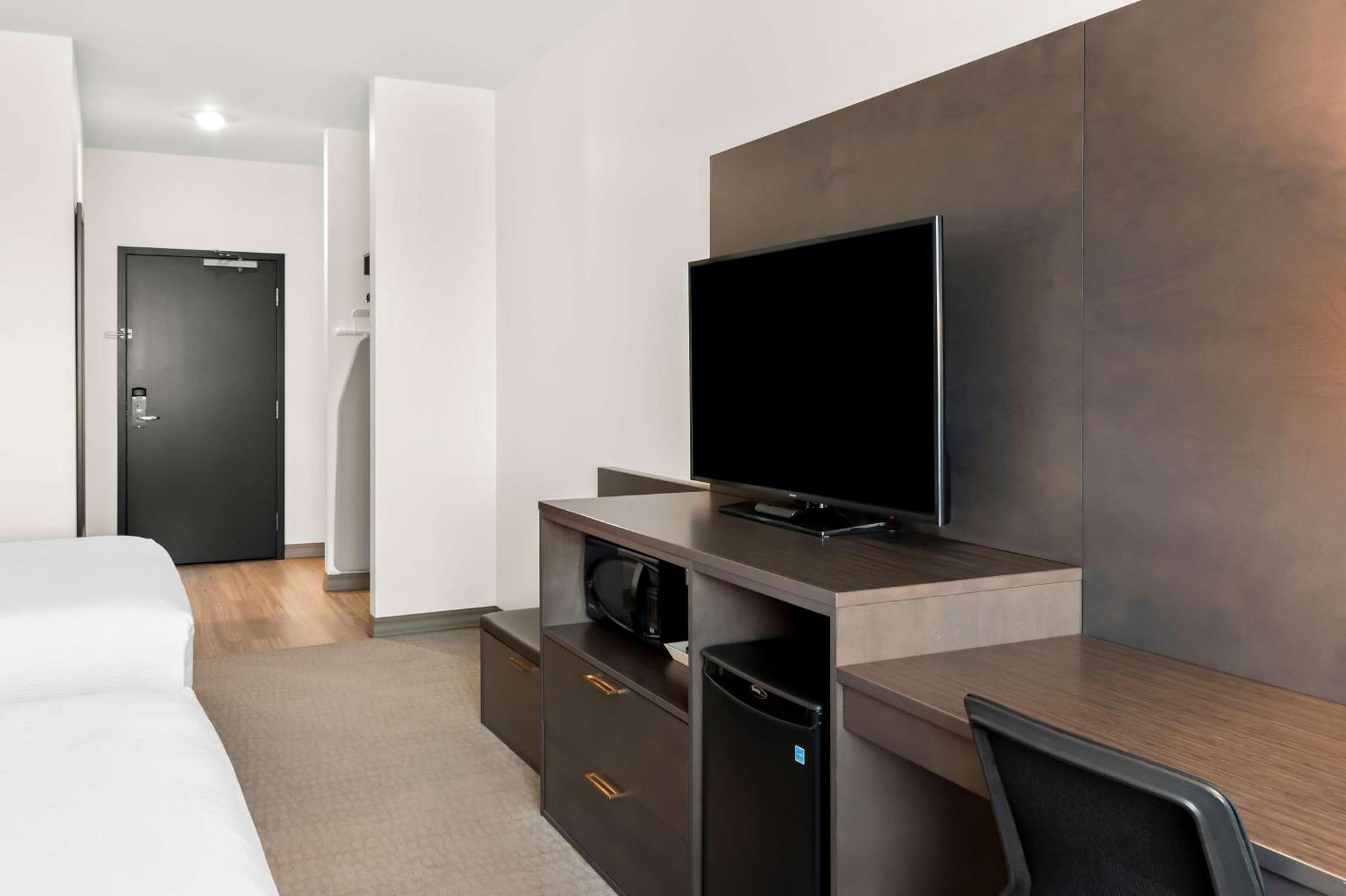 เบสต์ เวสเทิร์น พลัส โมเดิร์น Hotel Morden ภายนอก รูปภาพ